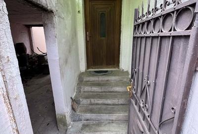 Casă cu 3 camere cu Teren 300 Mp în 14 Mai - 13