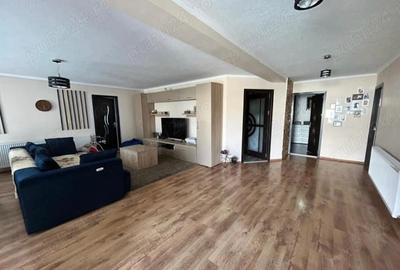 Casă cu 5 camere cu Teren 2401 Mp în Priboieni - 4