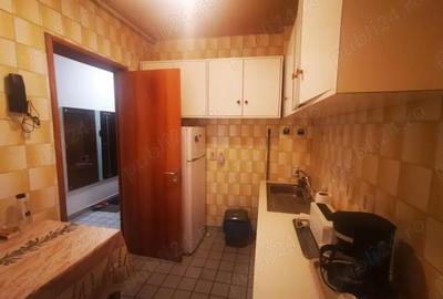 Apartament cu 3 camere decomandat în Drumul Taberei - 3