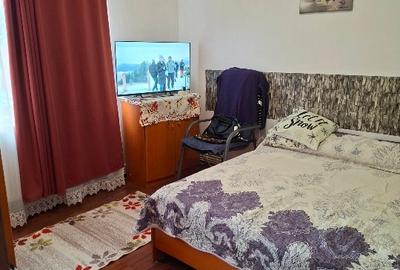 Apartament cu 2 camere decomandat în Bărcănești - 4