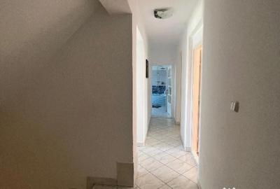 Casă cu 5 camere cu Teren 947 Mp în Aradul Nou - 2