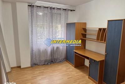 Apartament cu 3 camere, mobilat în Cetate - 2