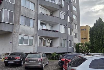 Apartament cu 2 camere decomandat în Dâmbu Pietros - 1