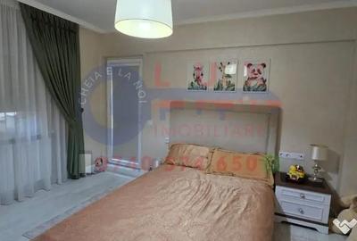 Apartament cu 3 camere decomandat în Babadag - 9