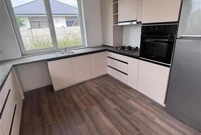 Vanzare casa corbeanca - 2