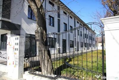 Casă cu 4 camere cu Teren 185 Mp în Central - 4