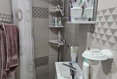 Garsonieră decomandată în Lunei - 6