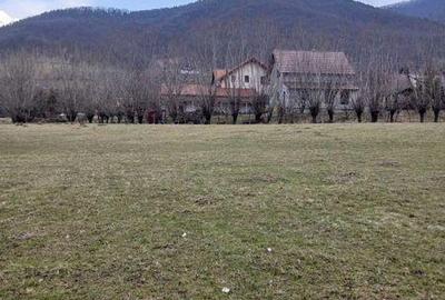 Teren de 820 mp, în Gura Râului - 1