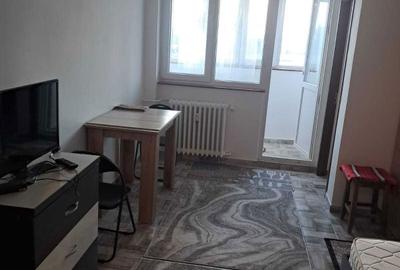 Garsonieră semidecomandată în Costin Georgian - 9