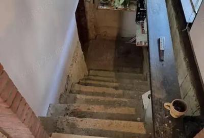 A 38 Proprietarul vinde 2 case cu 510 mp teren in ?erbane?ti Bacau - 15