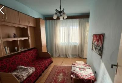 Inchiriez apartament 2 camere central, Jibou, Salaj