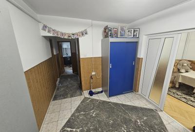 Apartament 3 camere decomandat – zona, Continental COD : 160165 - 2