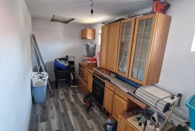 Casă cu 4 camere cu Teren 432 Mp în Central - 2