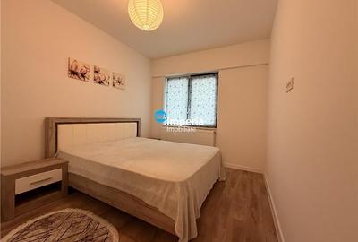 Inchiriez apartament 3 camere, open space, Zona Podul de Fier - Complex Roua Res - 4