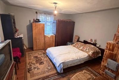 Casă individuală cu 6 camere cu Canalizare în Central - 11