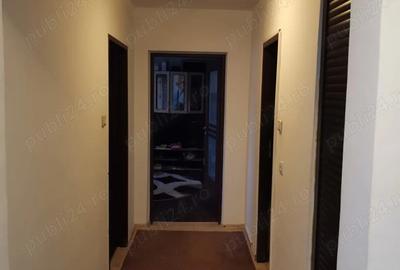 Vand apartament 2 camere Pitesti Prundu Depou statia de taxi - 1