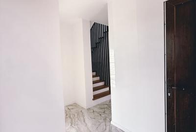 Casă individuală cu 4 camere cu Canalizare în Șura Mare - 9