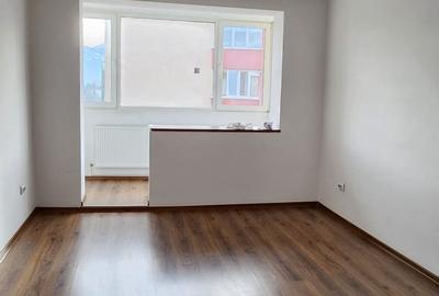 Apartament 2 camere, Vlahuta, circular, etaj 9/10, beci, insorit, luminos ! - 2