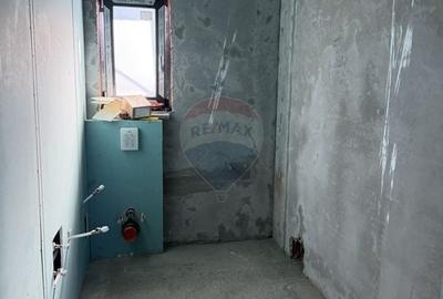 Casă cu 4 camere cu Canalizare în Exterior Vest - 8