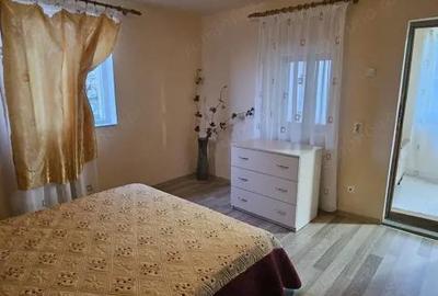 Casă cu Teren 1090 Mp în Pielești - 8