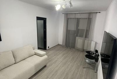 Apartament cu 2 camere semidecomandat în Ostroveni