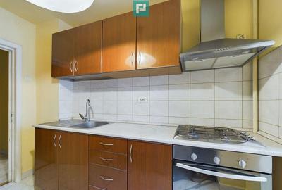 Apartament cu 3 camere, etaj intermediar - 7