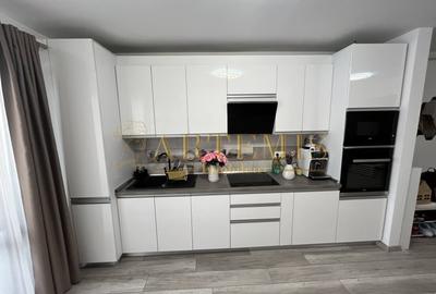 Apartament de 3 camere, zona Sud , bloc nou - 4