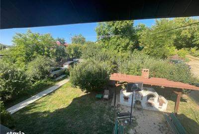 Casă cu 5 camere cu Teren 800 Mp în Bucium - 2