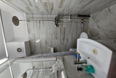 Vind garsoniera complet renovata