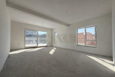 Duplex cu 4 camere cu Canalizare în Florești - 2