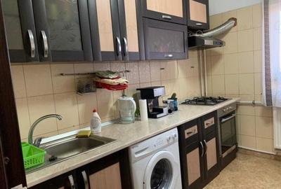 Apartament cu 3 camere decomandat în Vitan - 8