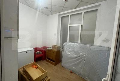 Spațiu comercial, de 12 mp, în Central