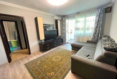 Apartament cu 2 camere semidecomandat, mobilat în Podu Roș - 1
