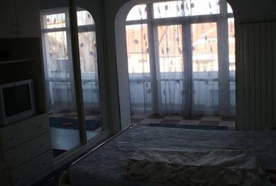 Apartament cu 4 camere decomandat în Micul Dallas - 3