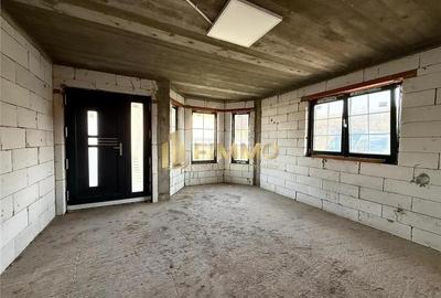 Casa la rosu | 210mp | Teren 19 ari| Plopeni| Suceava| ID:1524 - 5