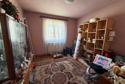 Apartament cu 3 camere decomandat în Ștrand - 4