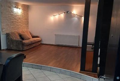 Casa 3 camere, zona Vitan - 1
