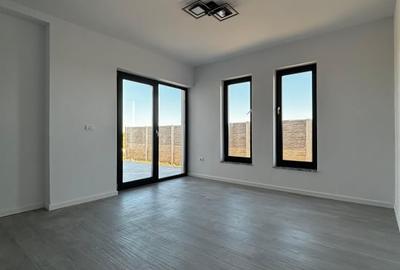 Duplex cu 3 camere cu Canalizare în Moșnița Nouă - 4