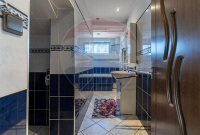 Casă cu 5 camere cu Teren 904 Mp în Sud-Vest - 10