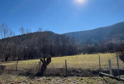 Casă cu 2 camere cu Teren 3800 Mp în Nucșoara - 1