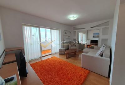 Apartament cu 3 camere decomandat în Centrul Civic