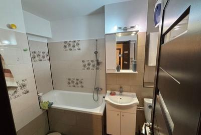 AP. 2 CAMERE 1 MAI, BUCATARIE INCHISA, METROU 5 MINUTE, LIBER - 3