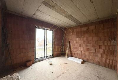 Duplex cu 5 camere cu Canalizare în Giroc - 3