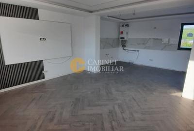 Duplex cu 4 camere cu Canalizare în Miroslava - 11