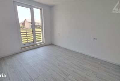 Casă cu 4 camere cu Teren 250 Mp în Rediu - 2
