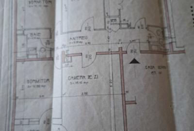Apartament cu 4 camere decomandat în Rogerius