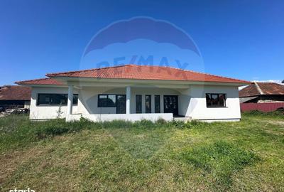 Casă cu 4 camere decomandat în Central - 11