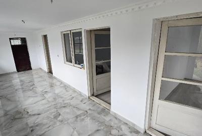 Casă individuală cu 3 camere cu Teren 900 Mp în Axintele - 10