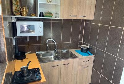 Garsonieră decomandată în Central