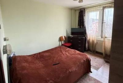 Apartament 3 camere decomandat Luica 70mp - 1